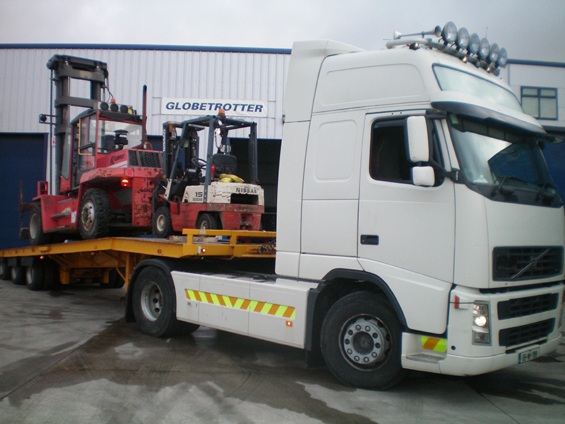 Globetrotter Trucking Ireland Ltd. main photo of two of our staff cleaning an office